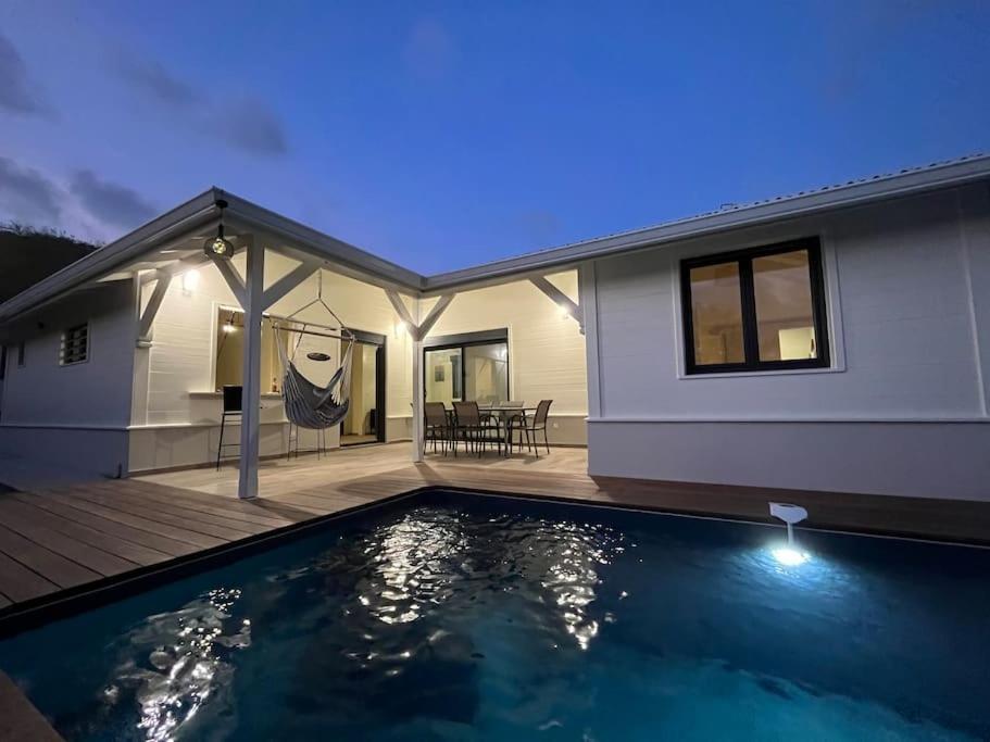 Superbe Villa Avec Piscine Et Proche Mer Au Diamant - 3 Chambres Et Salles De Bain Le Diamant Exterior photo